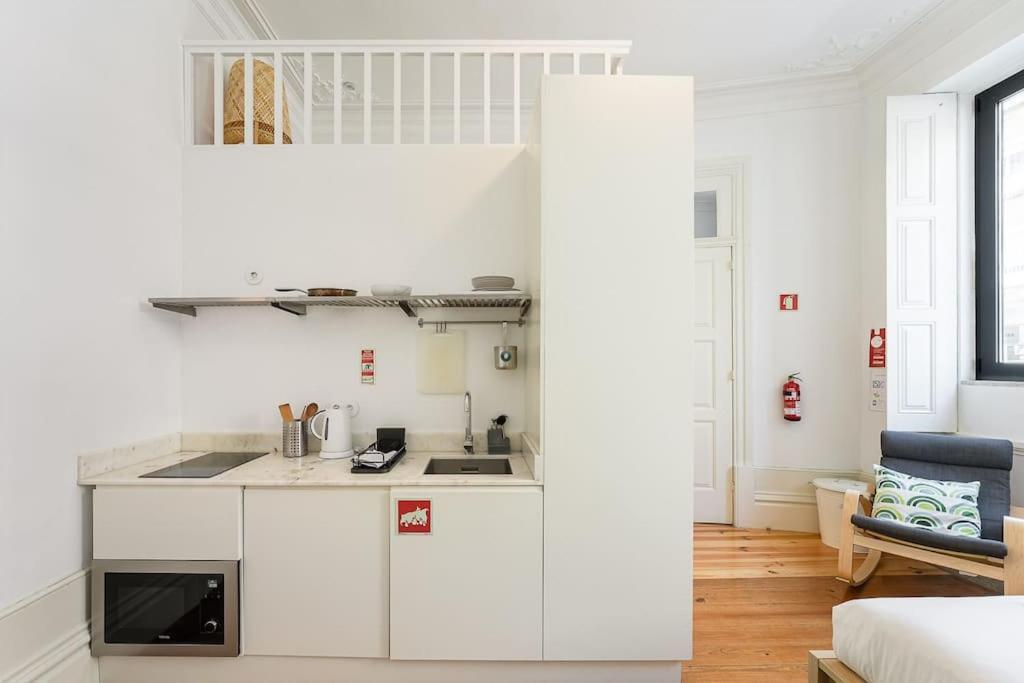 Lovely Studio In Campanha Apartment Porto Luaran gambar